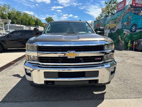 Used 2015 Chevrolet Silverado 2500 LT w/ LT Convenience Package AWD/4WD image 2