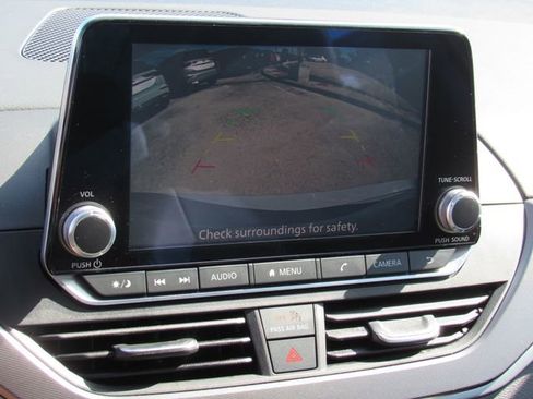 Used 2024 Nissan Altima 2.5 SR FWD image 23