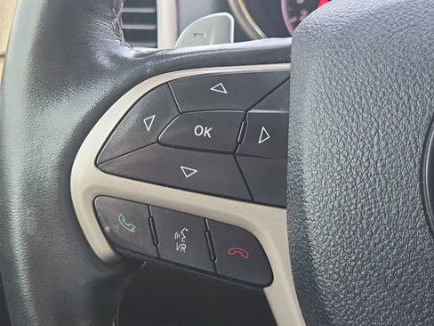 Used 2017 Jeep Grand Cherokee Limited w/ Luxury Group II image 28