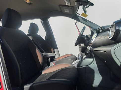 Used 2020 Nissan Kicks SR image 24