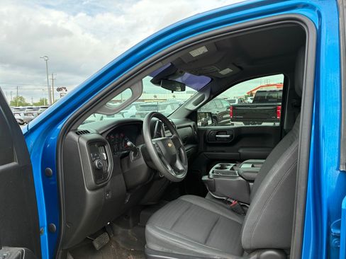 Used 2022 Chevrolet Silverado 1500 Custom image 3