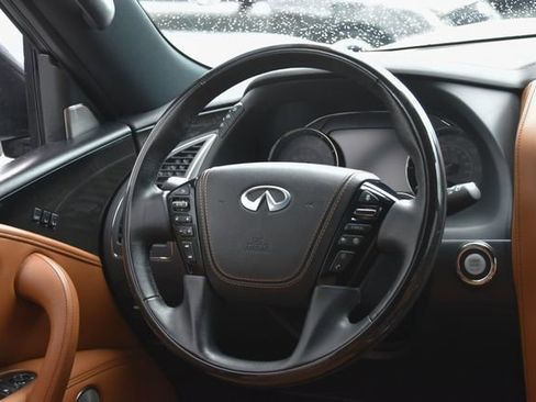 Used 2024 INFINITI QX80 Sensory w/ All-Season Package image 22