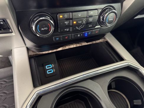 Used 2019 Ford F250 Lariat w/ Lariat Ultimate Package image 24