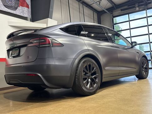 Used 2022 Tesla Model X Plaid AWD/4WD image 4