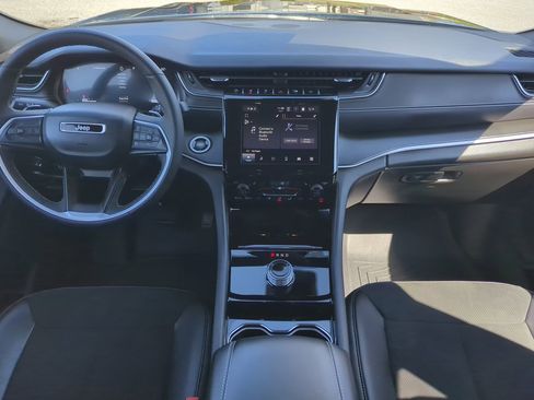 Certified 2023 Jeep Grand Cherokee L Altitude image 14