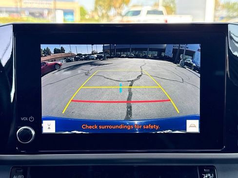 Used 2025 Toyota Camry SE FWD image 28