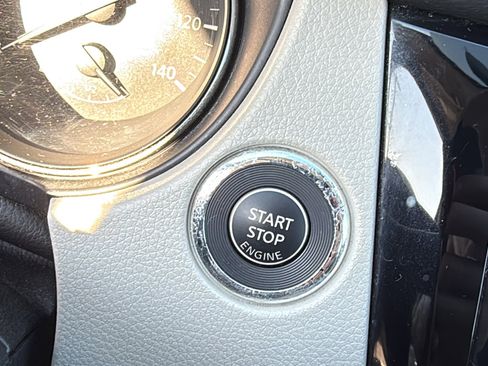 Used 2018 Nissan Rogue Sport SV w/ SV All-Weather Package image 12