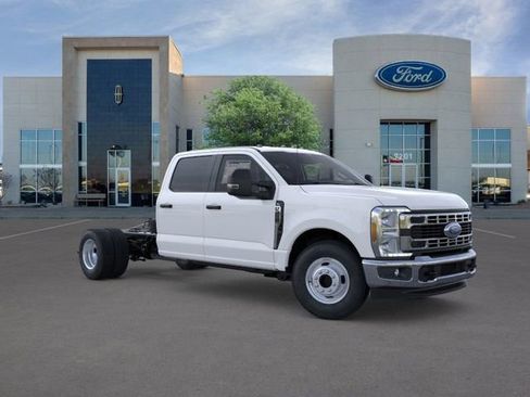 New 2025 Ford F350 XL w/ XL Chrome Package image 7