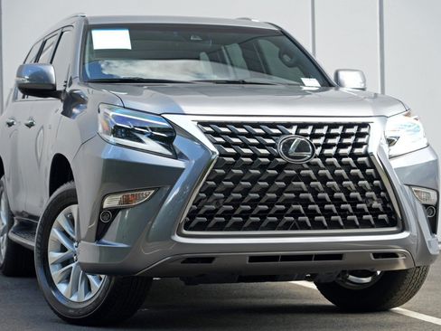 Used 2023 Lexus GX 460 Premium w/ Premium Plus Package AWD/4WD image 4