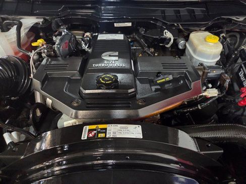 Used 2018 RAM 2500 Longhorn w/ Longhorn Southfork Package image 96