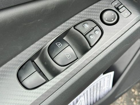 New 2026 Nissan Altima 2.5 SV FWD image 10