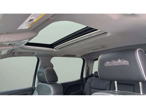 Used 2017 Chevrolet Silverado 1500 High Country AWD/4WD image 10