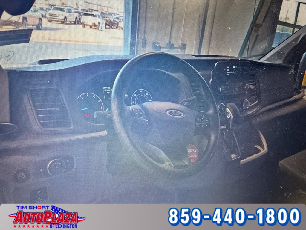 Used 2024 Ford Transit 250 Low Roof w/ Exterior Upgrade Package RWD image 4
