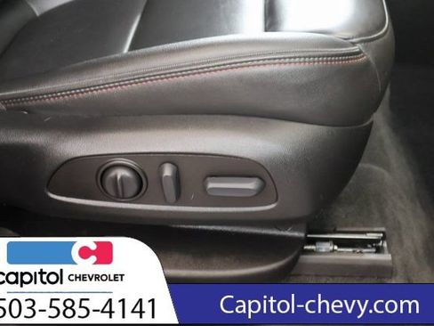 Used 2023 Chevrolet Traverse RS w/ LPO, Cargo Package AWD/4WD image 33