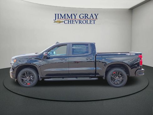 New 2026 Chevrolet Silverado 1500 RST w/ Redline Edition AWD/4WD image 2