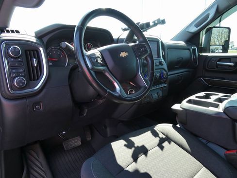 Certified 2022 Chevrolet Silverado 2500 LT w/ Convenience Package image 25