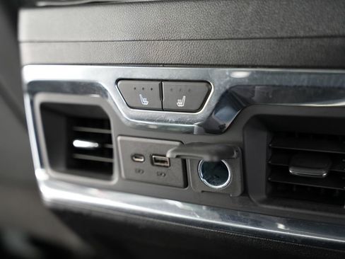 Used 2020 GMC Sierra 1500 Denali w/ Denali Ultimate Package AWD/4WD image 39