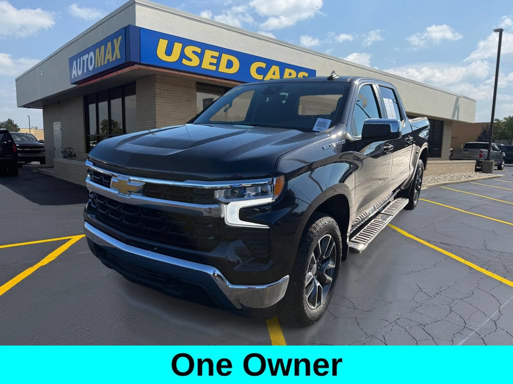 Used 2024 Chevrolet Silverado 1500 LT AWD/4WD image 1