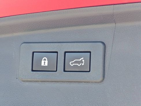 Used 2023 Subaru Outback Limited AWD/4WD image 17