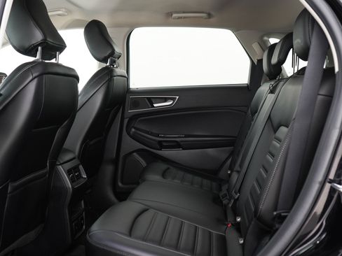 Used 2020 Ford Edge SEL w/ Convenience Package AWD/4WD image 16