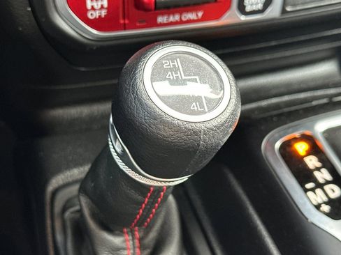 Used 2021 Jeep Wrangler Unlimited Rubicon image 33