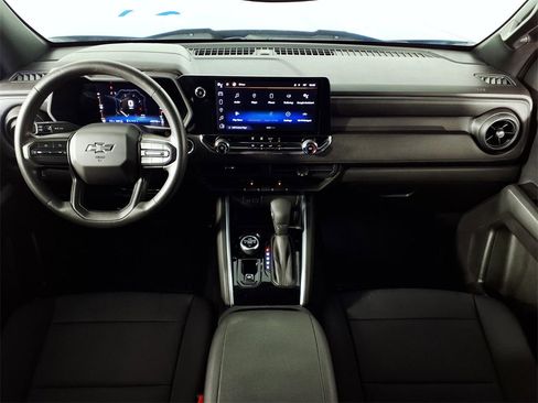 Used 2023 Chevrolet Colorado Trail Boss w/ Technology Package image 13