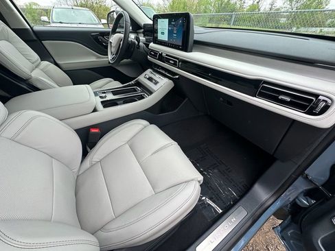 New 2026 Lincoln Aviator Reserve AWD/4WD image 22