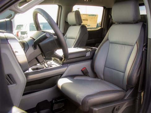 New 2026 Ford F150 Lariat w/ Equipment Group 501A Mid image 8