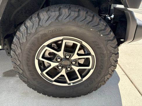 Used 2024 Jeep Wrangler Unlimited Sport AWD/4WD image 13