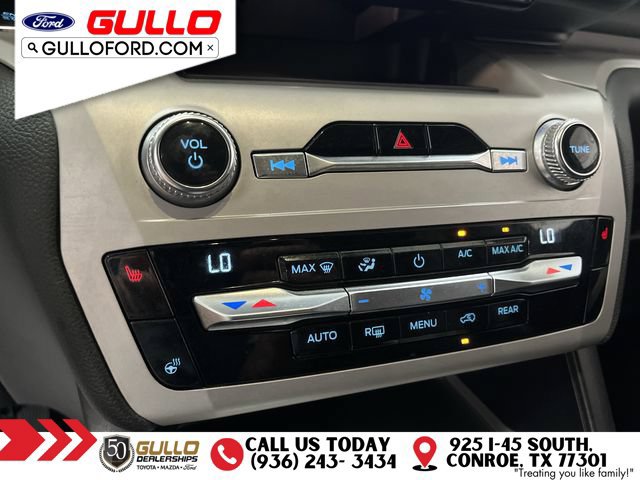 Used 2020 Ford Explorer XLT w/ Equipment Group 202A RWD image 26