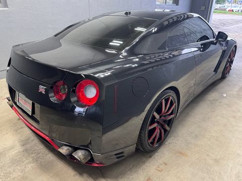 Used 2014 Nissan GT-R Premium AWD/4WD image 27