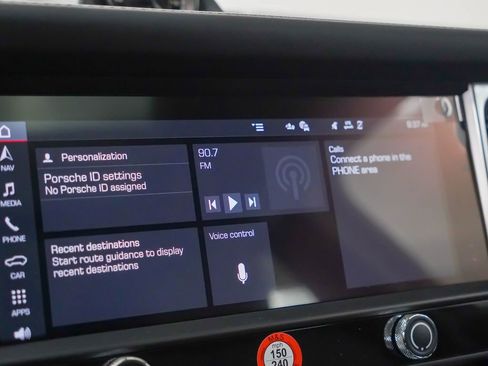 Used 2026 Porsche Macan AWD/4WD image 20