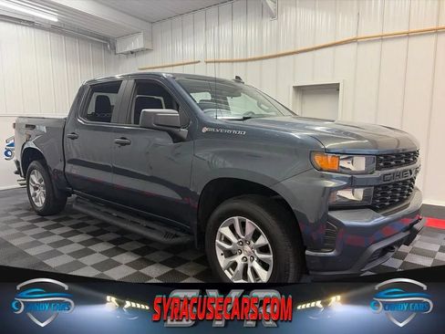 Used 2020 Chevrolet Silverado 1500 Custom w/ Custom Value Package AWD/4WD image 1