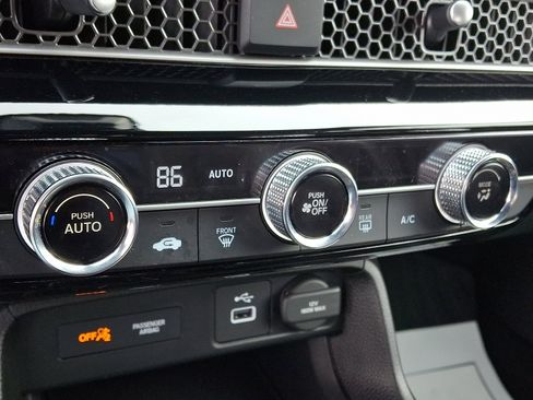 Used 2023 Honda Civic Sport image 15