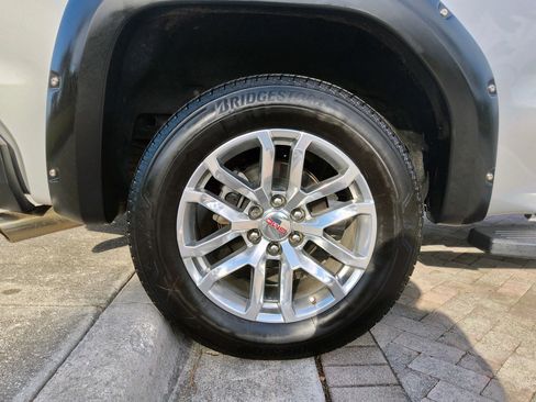 Used 2019 GMC Sierra 1500 SLT RWD image 49