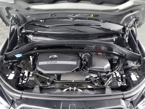 Used 2024 BMW X1 xDrive28i w/ Technology Package image 15