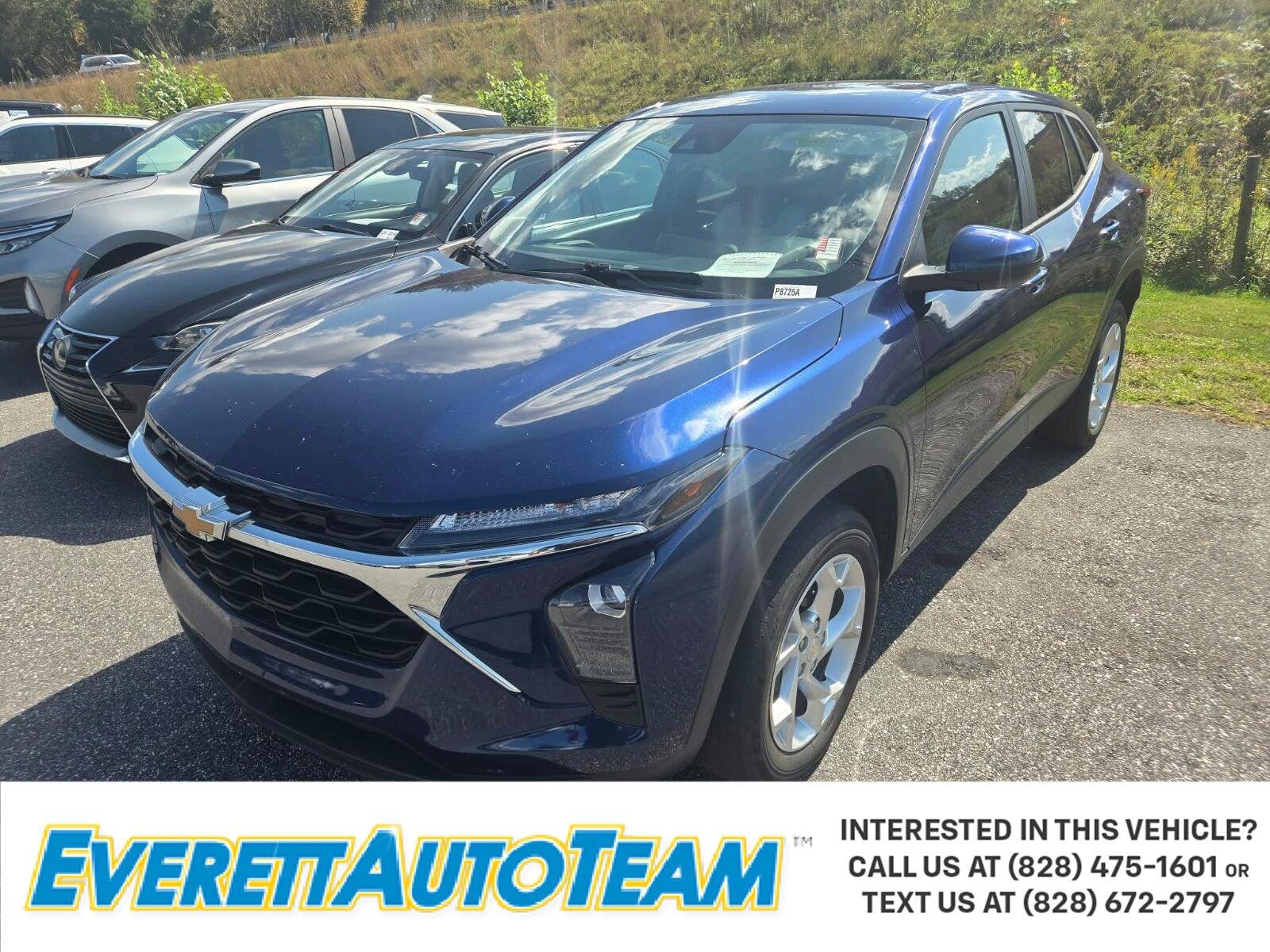 Used 2024 Chevrolet Trax LS w/ LS Convenience Package FWD image 1