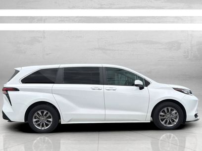 Used 2022 Toyota Sienna LE