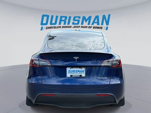 Used 2023 Tesla Model Y Performance image 3