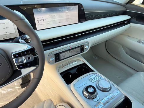 New 2026 Genesis G90 3.5T image 28