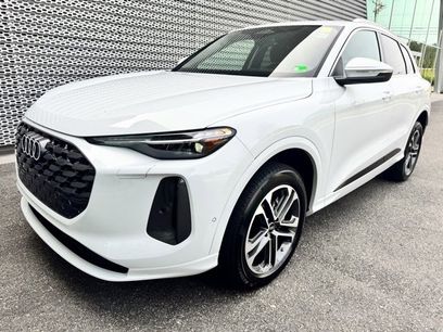 New 2025 Audi Q5 Premium Plus