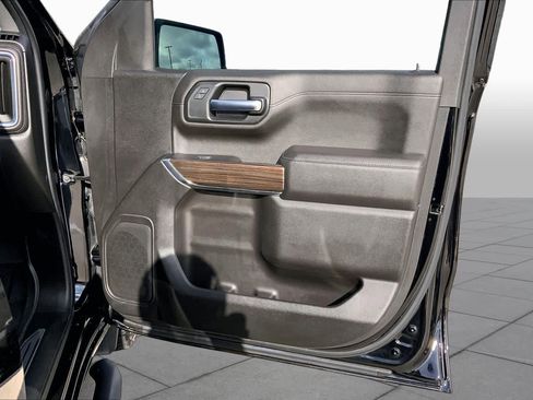 Used 2022 Chevrolet Silverado 1500 LT RWD image 22