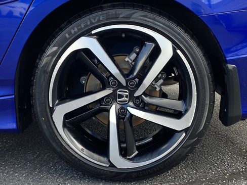 Used 2022 Honda Accord Sport image 7