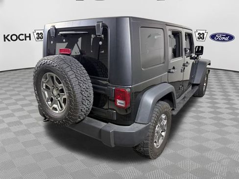 Used 2016 Jeep Wrangler Unlimited Rubicon w/ Connectivity Group AWD/4WD image 8