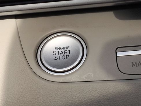 Used 2024 Hyundai Elantra Limited FWD image 26