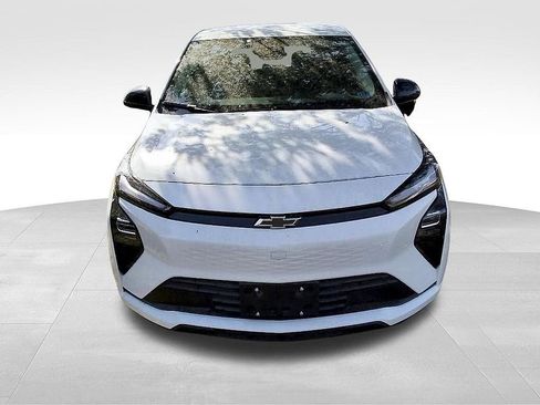 New 2027 Chevrolet Bolt LT w/ Comfort Package FWD image 5