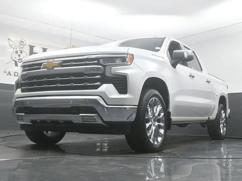 Used 2023 Chevrolet Silverado 1500 LTZ w/ LTZ Premium Package image 4