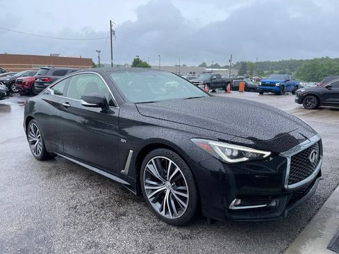 Used 2018 INFINITI Q60 3.0t Luxe w/ Sensory Package 3.0T Luxe AWD/4WD image 2