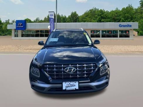 New 2026 Hyundai Venue SEL image 3
