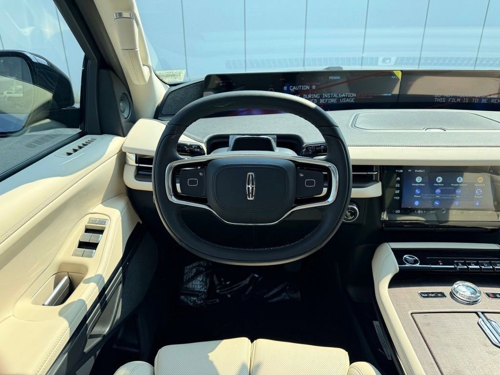New 2027 Lincoln Navigator Reserve w/ Jet Appearance Package AWD/4WD image 10